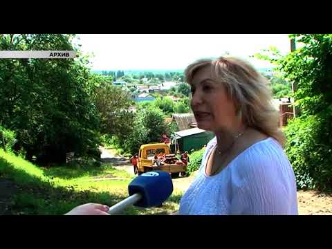 Дожди разрушили дорогу на одной из центральных улиц Курска
