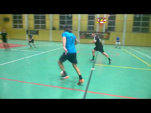 StrefaFutbolu.pl: Legendarni FF – Przyjaciele Fryzjera