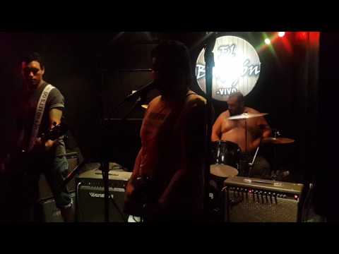 MAL ASPEKTO - VOMITANDO EL ODIO