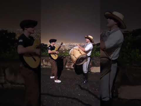 Sentir lo nuestro..cerro san bernardo salta..