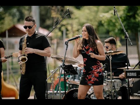 Madalina Coca & Band | On Stage For Your Event