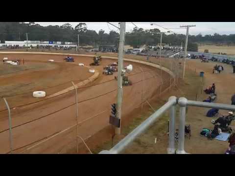 Chris Breen - Big Roll Wingless Sprints Heat 3 - Carrick Speedway 11-03-17