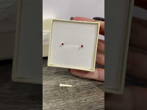 Подарок девушке - самые маленькие серьги-гвоздики пусеты "Фиолетовые аметисты в оправе медзолото" в коробочке - фото 2 - id-p2021710302