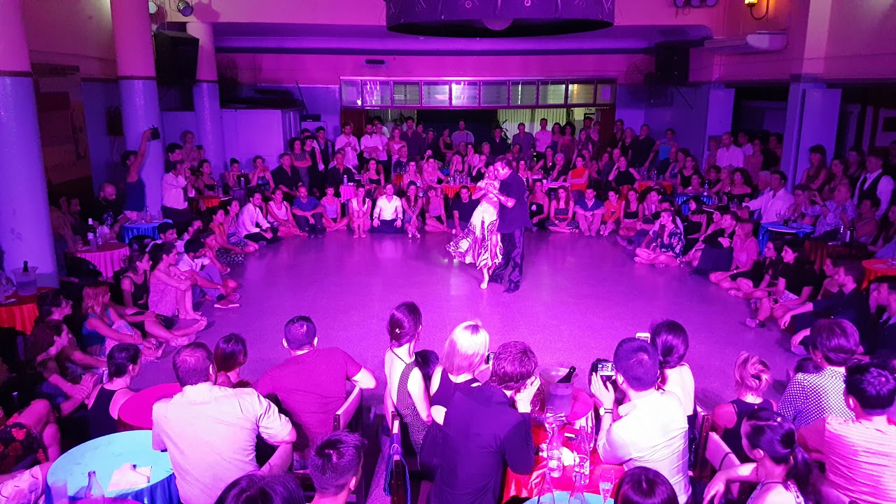 MARIANO "CHICHO" FRÚMBOLI y MOIRA CASTELLANO en Viva La Pepa! Milonga (4/5)