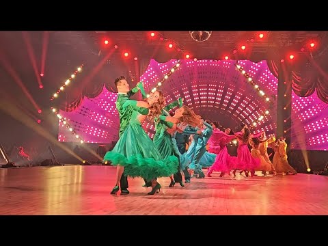 Let's Dance Live Tour 25.11.2023 Stuttgart - Opening Showtime / Eröffnungstanz / Gruppentanz Profis