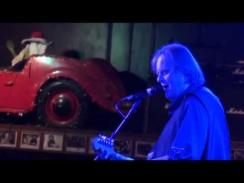 Videoclip de Common Ground — Walter Trout