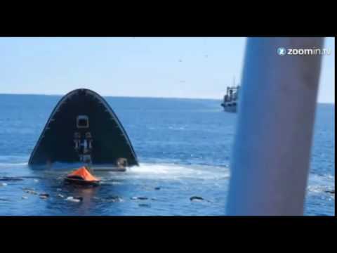 Riesiges Schiff versinkt im Meer