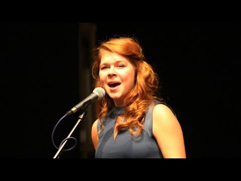 liVary - P.E.S. - folková hudba příjemných vzpomínek