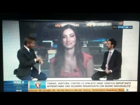 Valentina Caruso di Sky sport scherza con Giunta e Marchetti nello speciale calciomercato