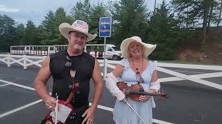 Orange blossom Special ; Johnny Cash; Dolly Parton; Tennessee
