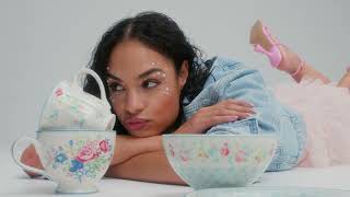 Stradivarius Dress like the Queen you are!