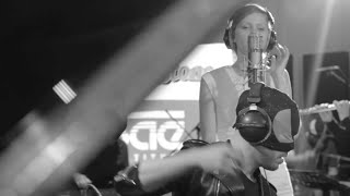 THE BLOODY BEETROOTS in &quot;Chronicles of a fallen love&quot; V1 || RS Live @ SAE Institute