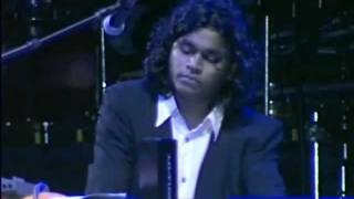 Flautist Naveen Kumar Performing Bombay Theme - ARRahman Dubai Concert