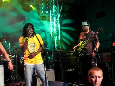 SmokeDaCrack Off i Sun El Familly, Kraków, Klub Kwadrat Part 1.AVI