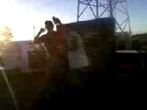 saveiro audiocar canoas tocando forte em tarumã.........mp4