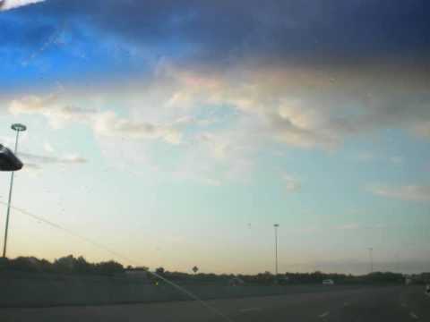 Phut Giay Nguoi Lang Quen- Yenniie ft. Shady