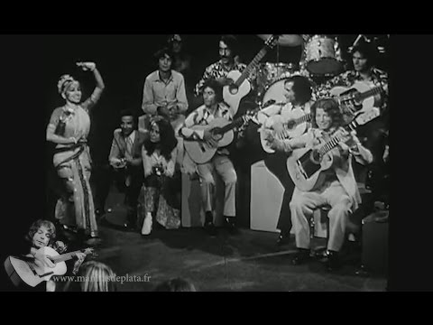 Manitas with beautiful indian dancer - Guitarra Moresca