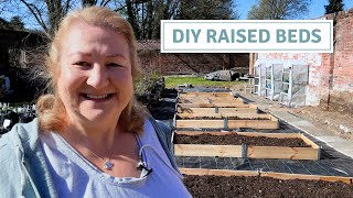 How to Make Raised Beds with Pallet Collars for Cut Flowers // Cottoverdi