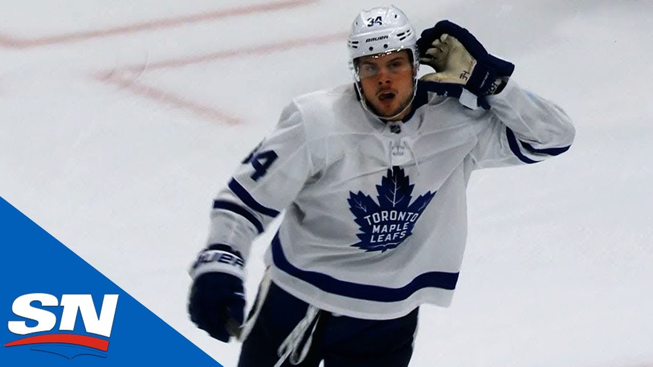 Vidéo: Auston Matthews n'a pas accepté la célébration de Patrick Kane..