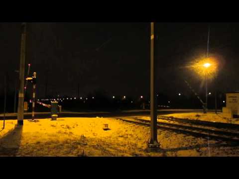 EP09-032 (EU: 150 036-8) z EiC 1622 "ŁUŻYCE" (WAWA.WSCH.-WĘGL.) - przelot na Szczecińskiej (zadymka)