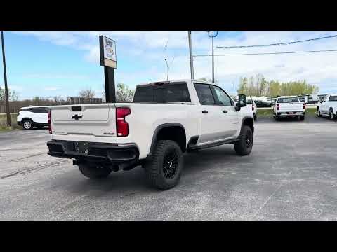 2026 Chevrolet Silverado 2500HD 4WD Crew Cab Standard Box ZR2 in White for sale at Lally Chevrolet Ltd. in Tilbury, ON