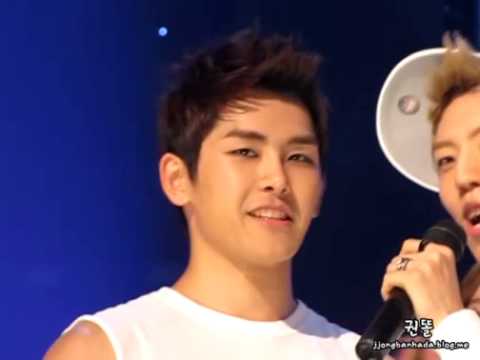 [Fancam] 110825 Hoya @ Dance Battle (2)