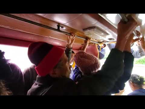 lotado songthaew mae hong filho