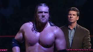 Download lagu Triple H Vs Shane McMahon - Vince McMahon, The Rock, Stone Cold, Kane Ringside Part 1 - RAW IS WAR! mp3