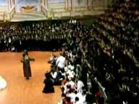 A Mitzvetanz (1) @ the big BOBOV wedding