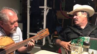 Recordándolo a Los Valientes/Los Cadetes de Linares