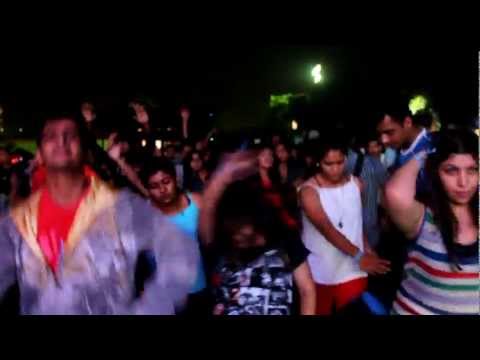 DJ AmuL @ - Pepsi India DuBStation - NH7 Weekender Pune 2012 - 6