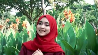 Download lagu Sholawat Terbaru 'HAYYUL HADI' Versi DJ Cover by Naswa AS mp3 Download lagu Sholawat Terbaru 'HAYYUL HADI' Versi DJ Cover by Naswa AS mp3