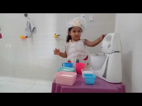 Marysol ensina a fazer um bolo Zero Lactose.