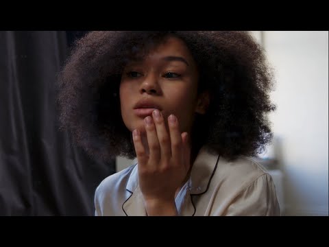 Noa Beloved x Jescow - Banana (video by DLevel Design)