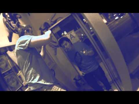 LABB - Beatboxing At Swingers Restaurant