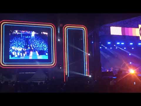 ecko show ft mukarakat tiba-tiba di canggung  live alun-alun kabupaten kota sorong