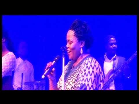 NANCY ODIA CONCERT SHOWBUZZ - J'IRAI LA BAS