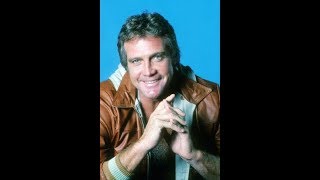 Lee MAJORS performs &quot;The Unknown Stuntman&quot; in &quot;The Fall Guy&quot;