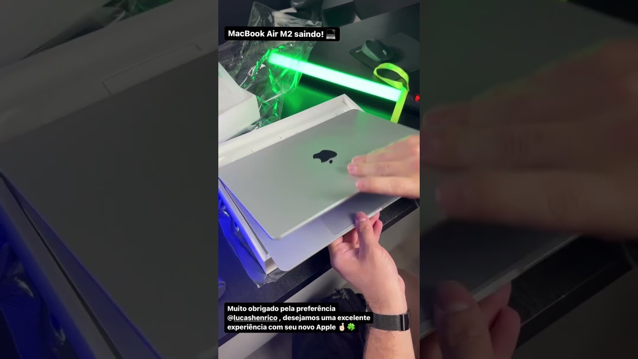 Unboxing Macbook Air M2