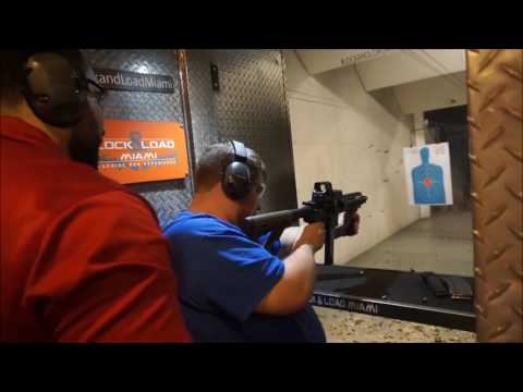 Shoot with Colt Commando 9 mm