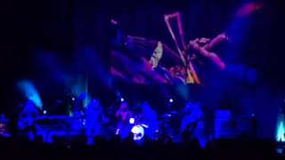 ROBERT PLANT &amp; CHRISSIE HYNDE Bluebirds Over The Mountain Live London