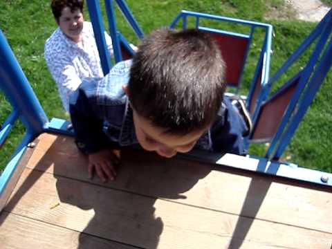 Tobogan Livezile.MPG