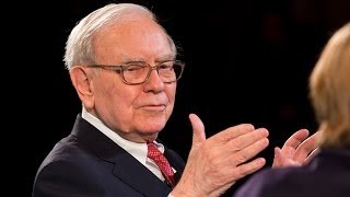 Warren Buffett: Get the Debt Ceiling Out of the Picture
