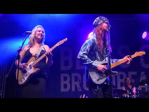 8 Ball Aitken Band & Taya Chani - Miss You The Most - Live @ Blues On Broadbeach