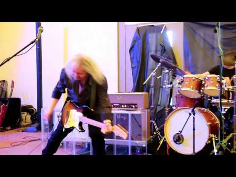 John Verity Band live at the North East Guitar Show