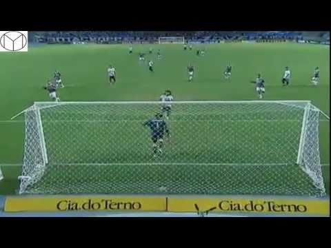 El loco Abreu pico dos penales en un mismo partido: falló el primero y metió el segundo