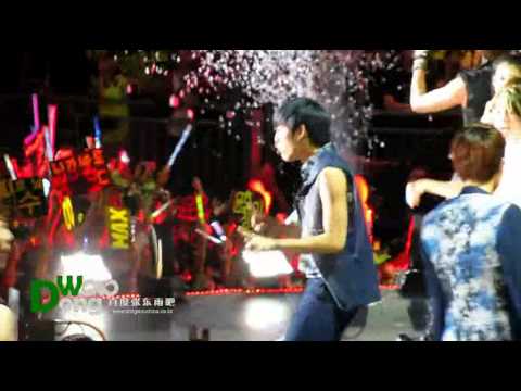 [Fancam] - 120623 - Infinite & All Artists 'Run To you' (Dongwoo Focus) @ HK MuBank