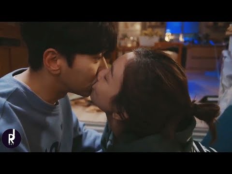 Video thumbnail for Leaning Against the Wind (바람에 기대)