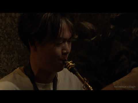 Marty Holoubek Kei Matsumaru Riki Hidaka Tatsuhisa Yamamoto : velvetsun village