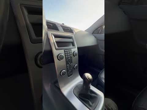 фото volvo v50 i рестайлинг 0